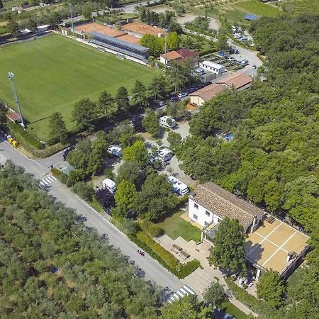 Camping Il Boschetto Di Piemma Σαν Τζιμινιάνο Εξωτερικό φωτογραφία