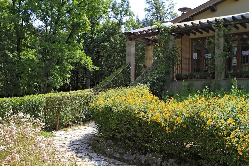 Camping Il Boschetto Di Piemma Σαν Τζιμινιάνο Εξωτερικό φωτογραφία