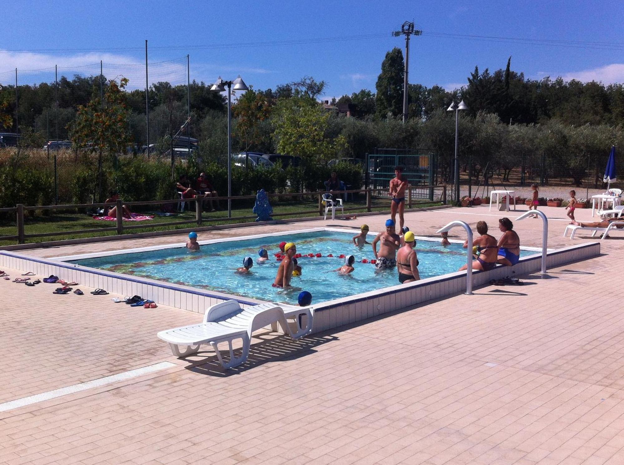 Camping Il Boschetto Di Piemma Σαν Τζιμινιάνο Εξωτερικό φωτογραφία