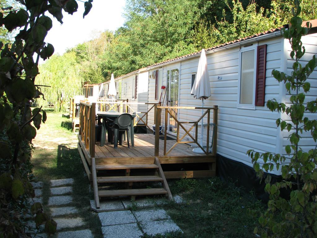 Camping Il Boschetto Di Piemma Σαν Τζιμινιάνο Δωμάτιο φωτογραφία